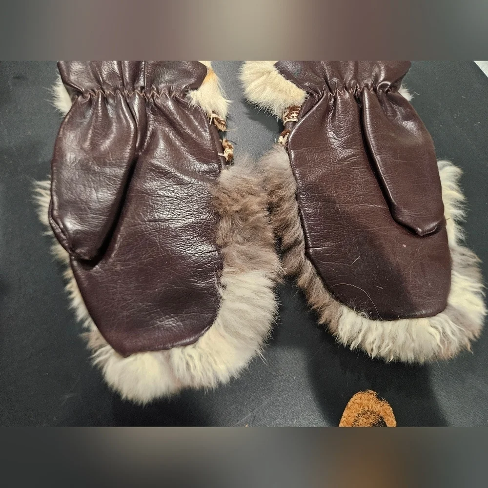Luxury Vintage Leather & Fur Nordic Mittens Artisan Handmade Winter Gloves.